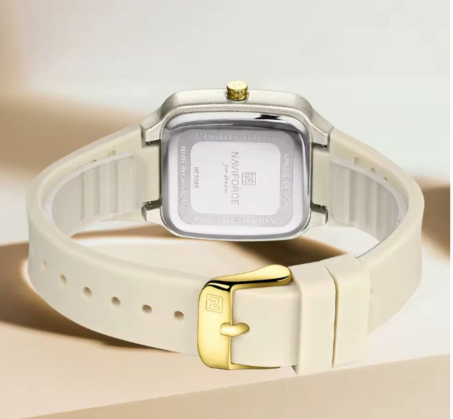 Montre mode pour femmes en silicone rosegold / Naviforce